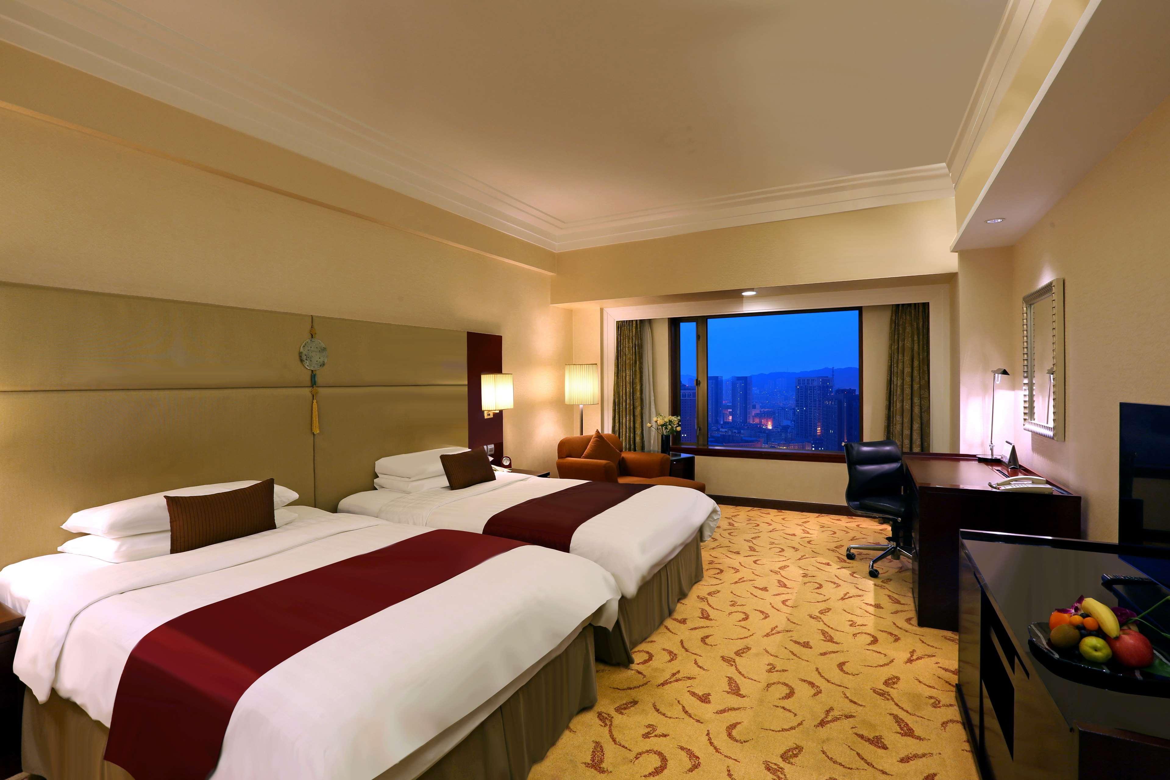 Shangri-La Dalian Exterior photo