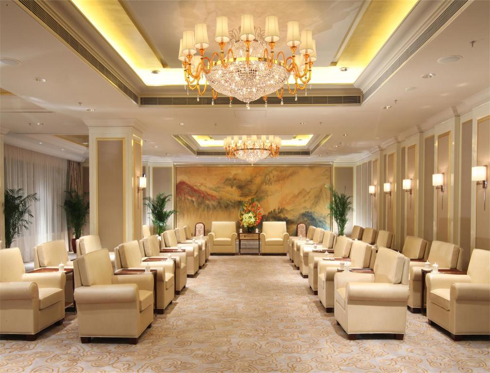 Shangri-La Dalian Exterior photo